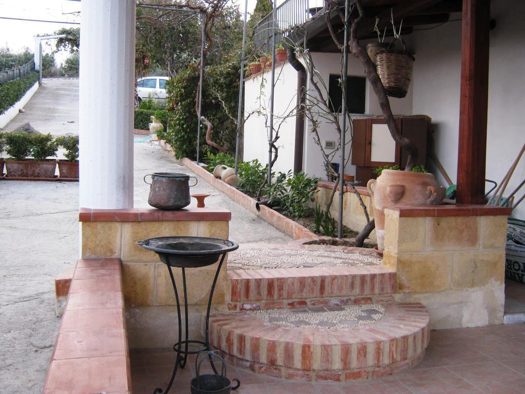 B&B La Casa Dell'Artista Assoro Esterno foto
